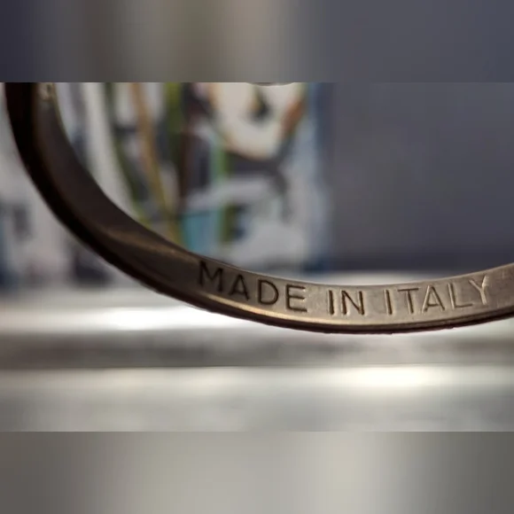 Gucci Red and Gold Bracelet - Picture 2 of 4